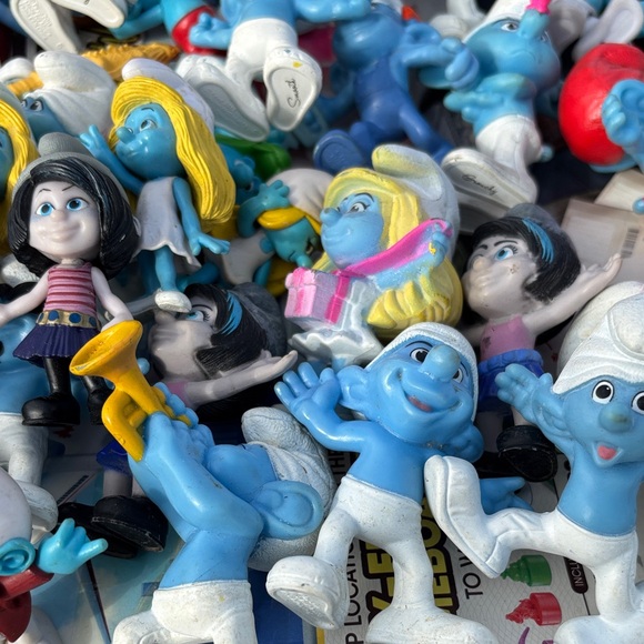 Smurfs Blue and White Toy Set lot - Picture 6 of 11